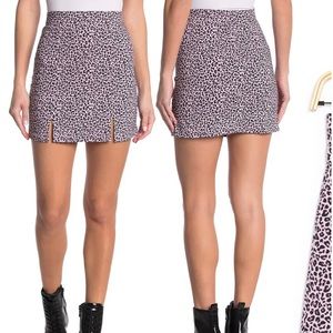 Top shop Leopard Bengaline Mini Skirt fits like 6-8